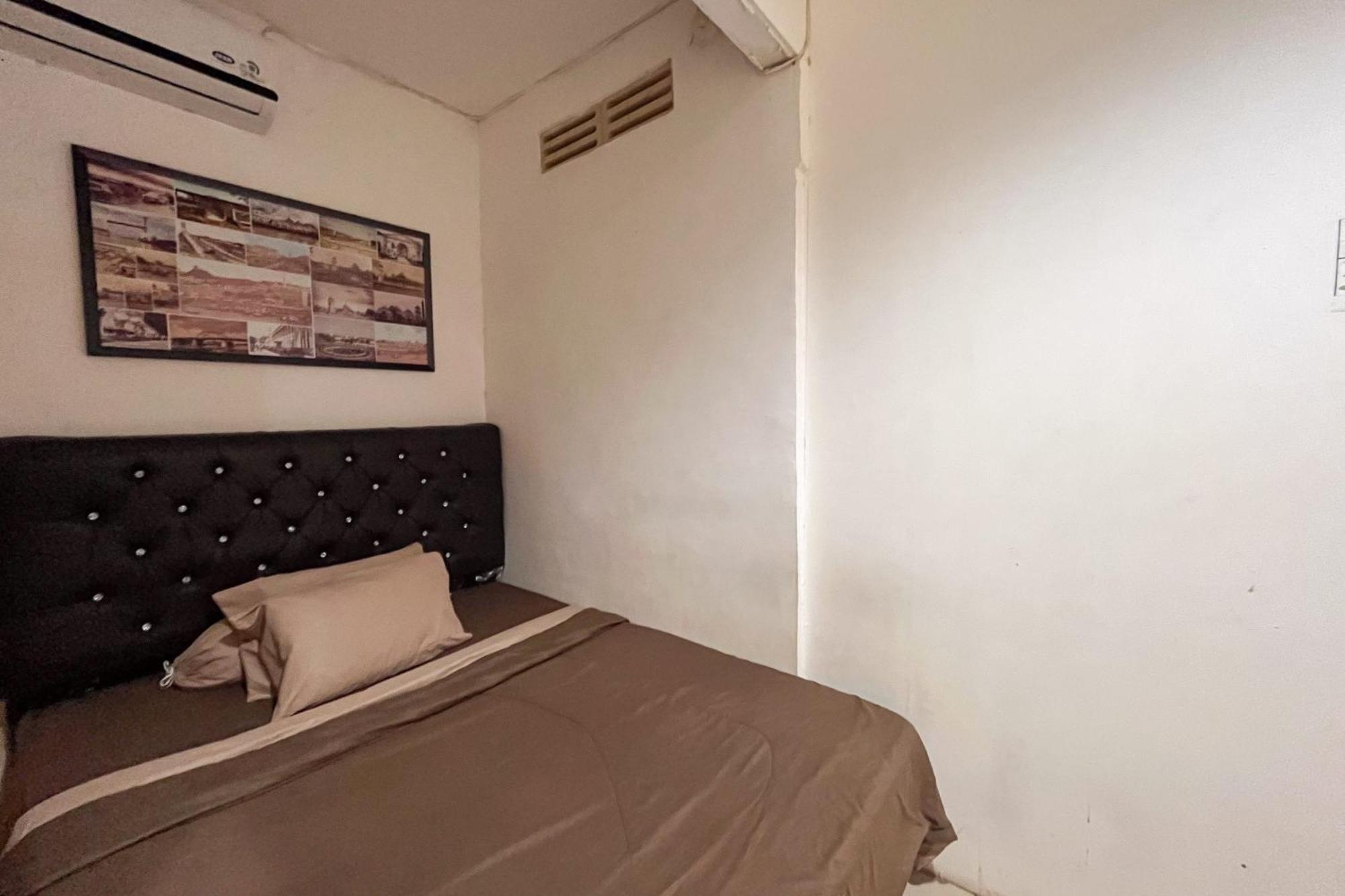 Hotel Reddoorz Near Underpass Simpang Patal Palembang Exterior foto