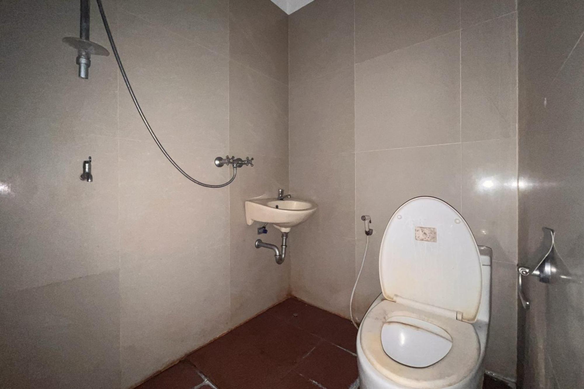 Hotel Reddoorz Near Underpass Simpang Patal Palembang Exterior foto