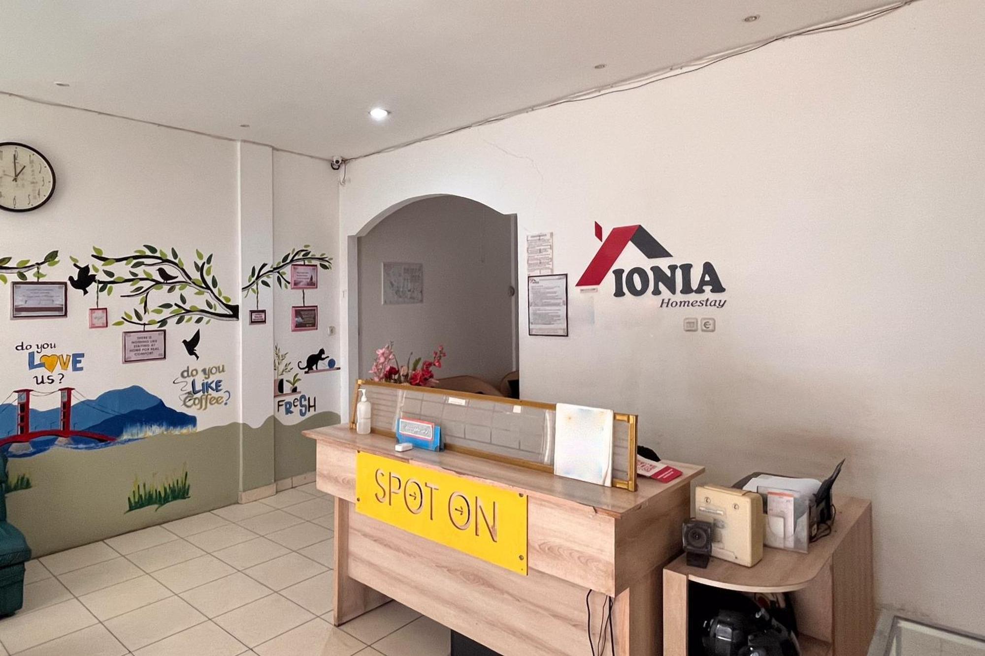 Hotel Reddoorz Near Underpass Simpang Patal Palembang Exterior foto