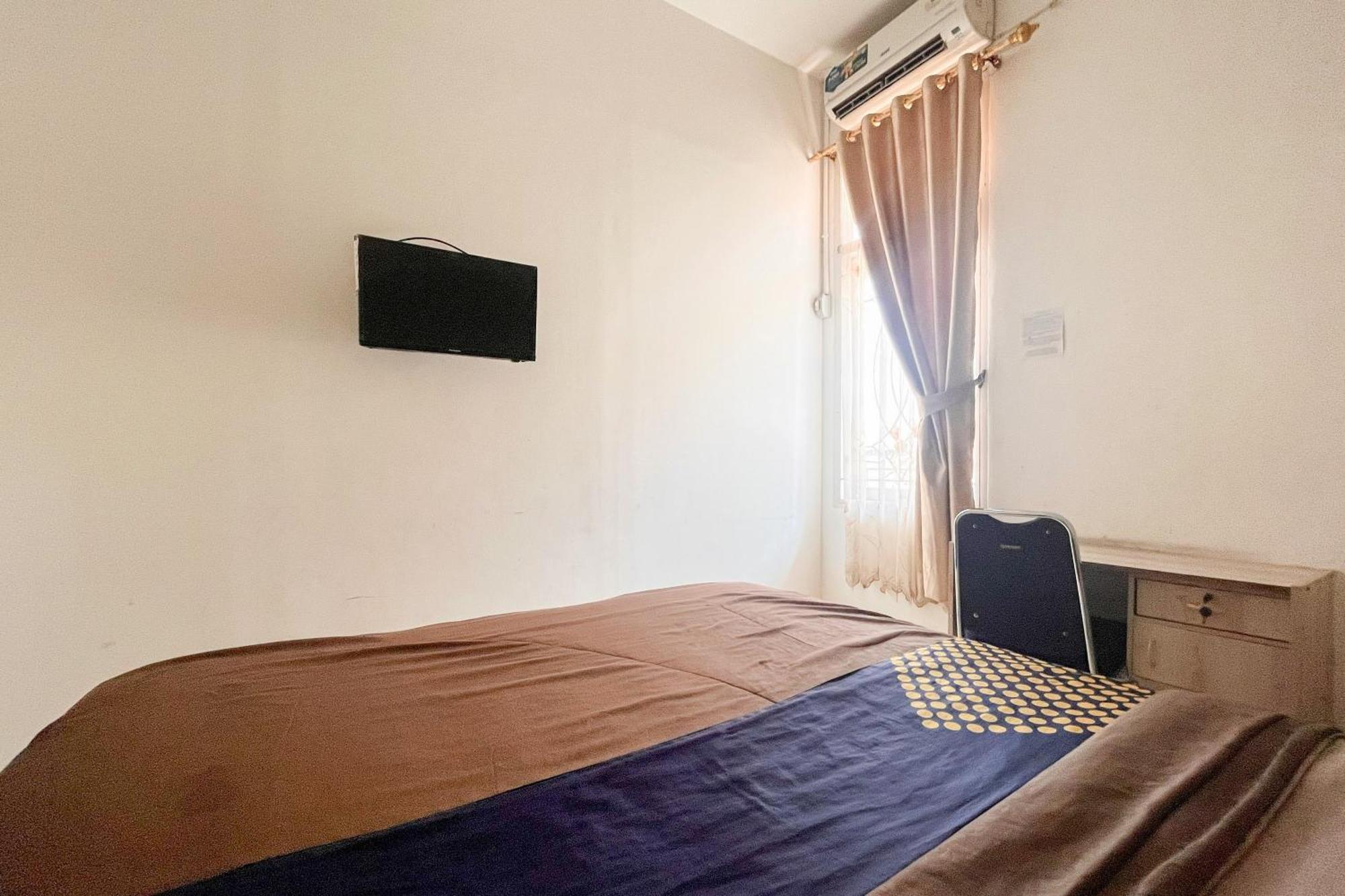 Hotel Reddoorz Near Underpass Simpang Patal Palembang Exterior foto